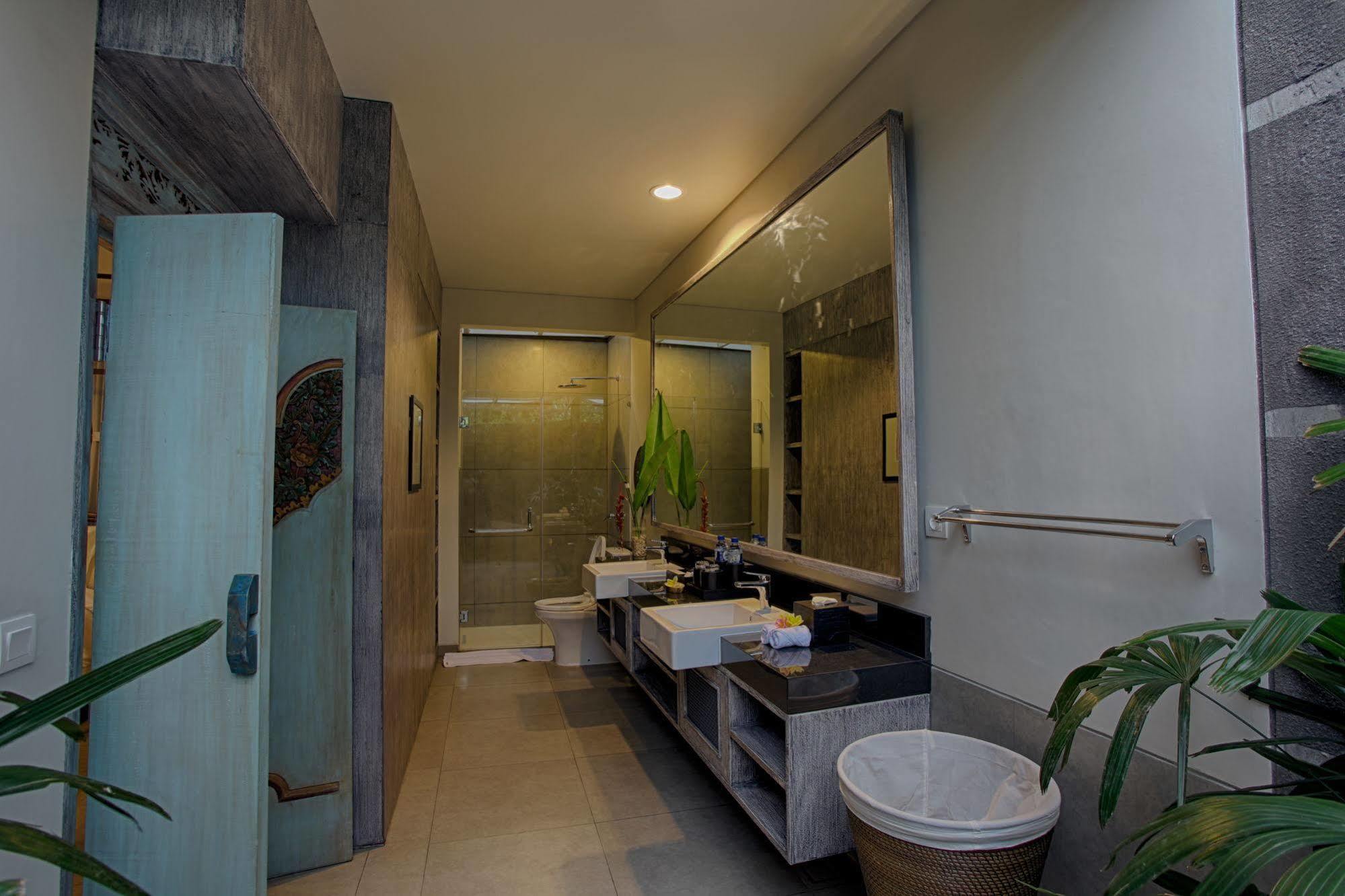 Villa The Poh Jimbaran Exterior foto